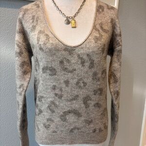 Abercrombie & Fitch soft leopard scoop neck sweater
